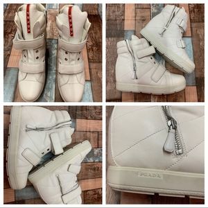 PRADA SPORT 3T2044
NAPPA SPORT BIANCO
Size EU 40 (US 9.5)